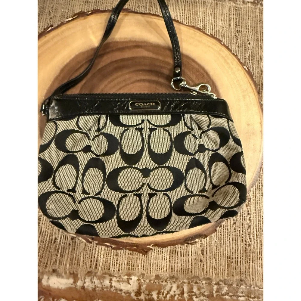 Coach Signature Canvas Leather Trim Wristlet‎ Clutch F51369 Women's Designer